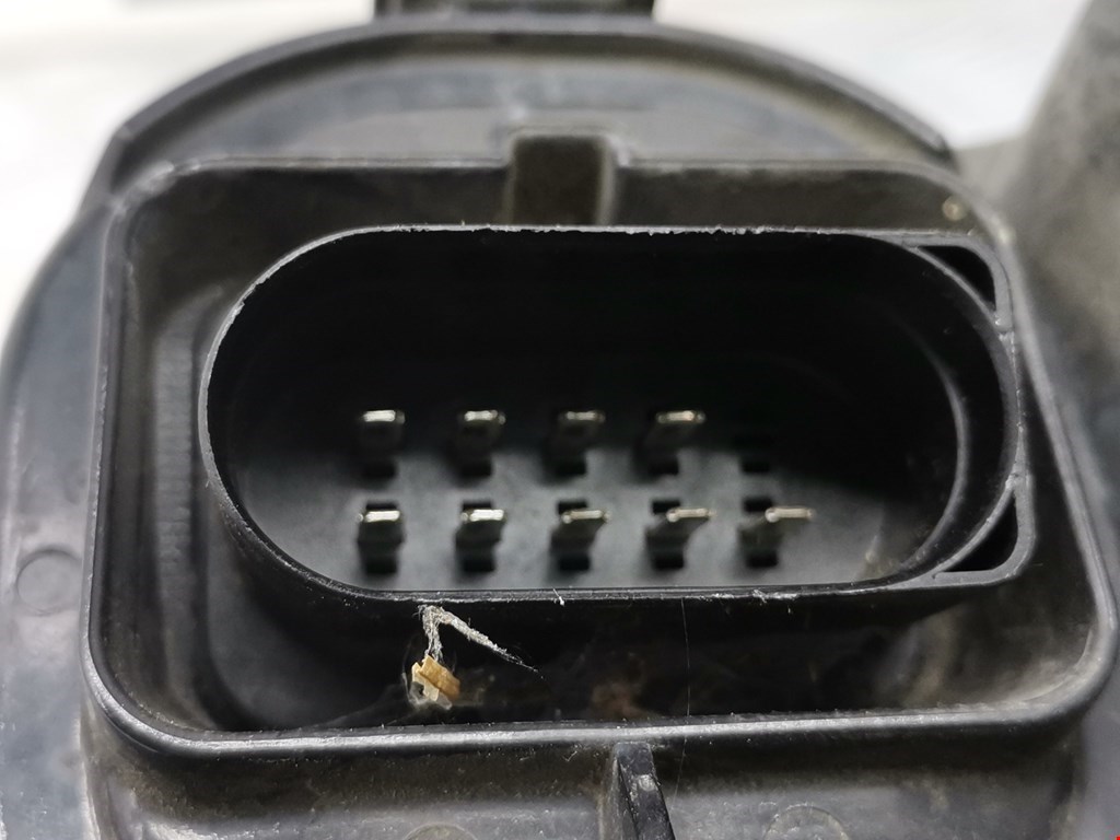 Фара левая VOLKSWAGEN Golf IV 1997-2003