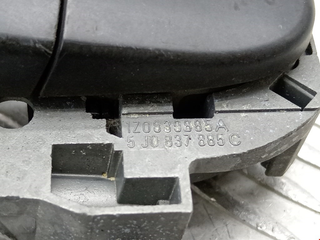 Ручка двери задней наружная левая SKODA Octavia A5 1Z- 2004-2013