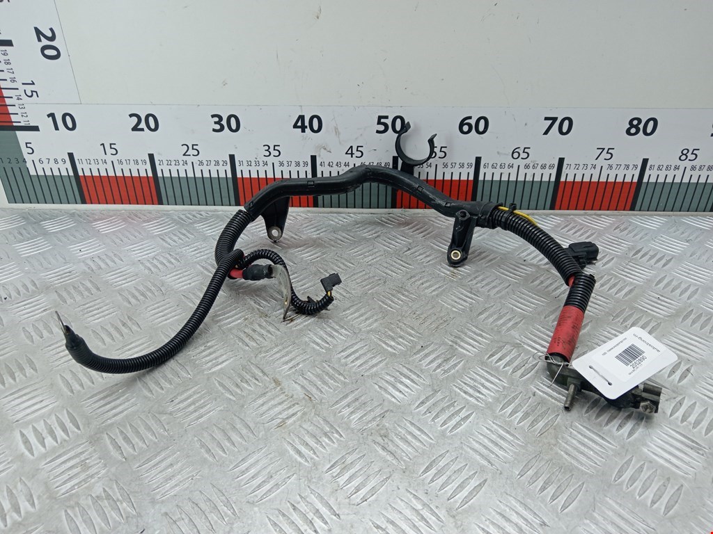 Клемма аккумулятора (плюс) + VOLVO V40 I 1995-2004