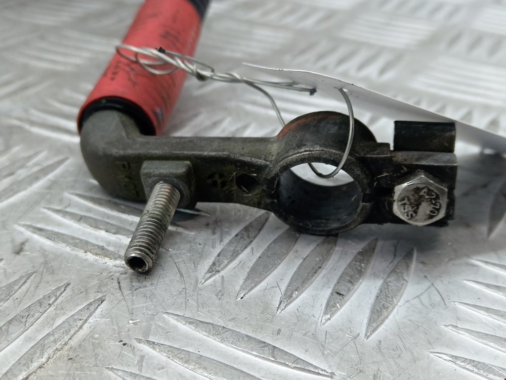 Клемма аккумулятора (плюс) + VOLVO V40 I 1995-2004