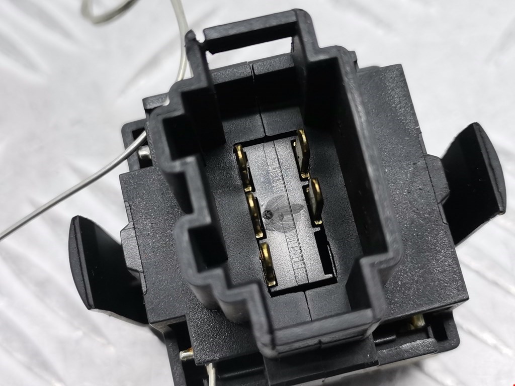 Кнопка корректора фар VOLKSWAGEN Polo III 1994-2001