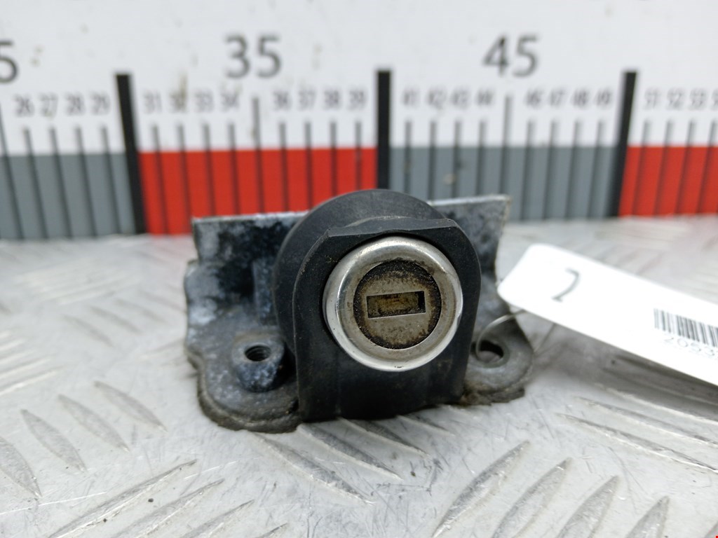 Вставка замка багажника BMW 7er 7 серия E65/E66 2001-2008