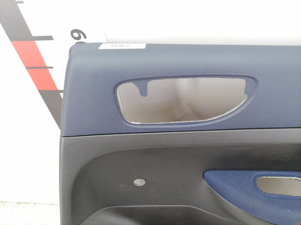 Обшивка двери задняя правая PEUGEOT 307 2001-2008