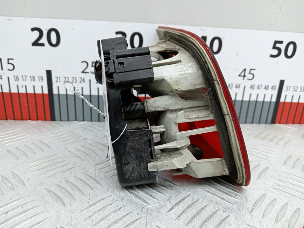 Фонарь задний внутренний правый BMW 3er E46 1998-2006