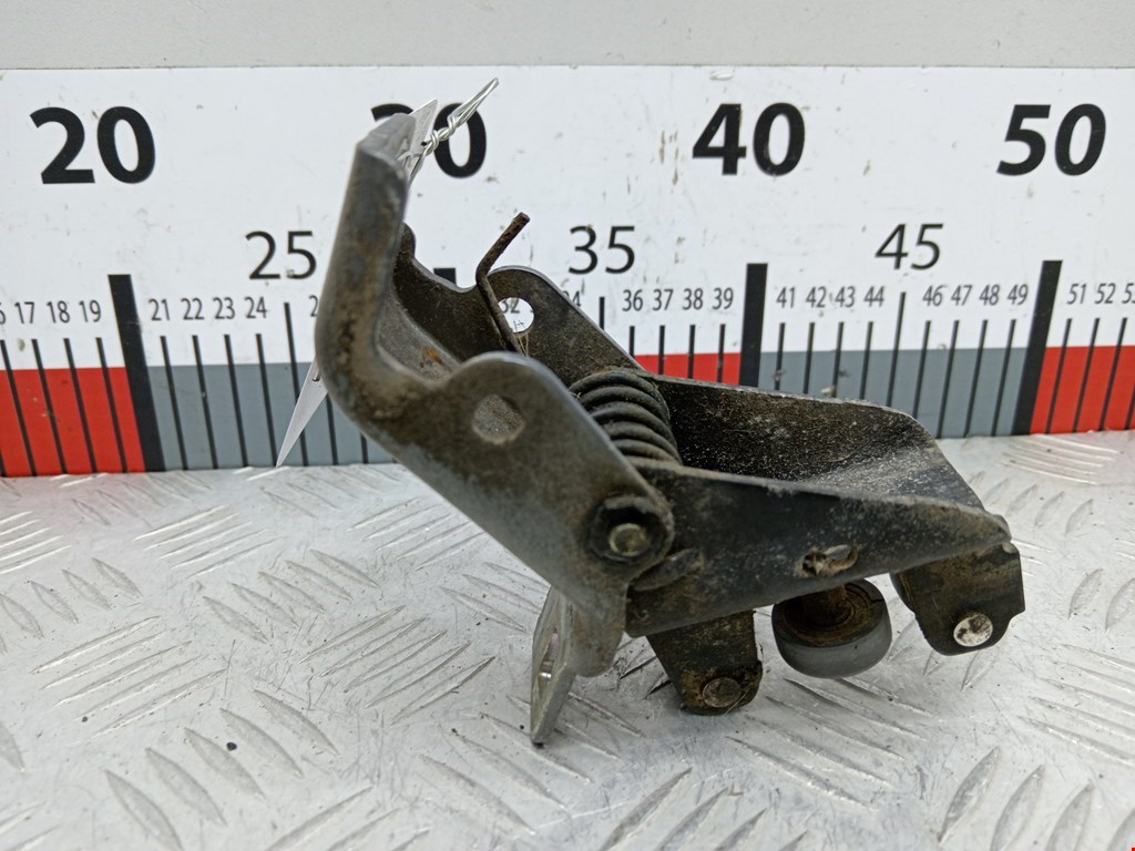 Ролик двери сдвижной (левый/правый средний верхний/нижний) RENAULT Kangoo 1997-2008