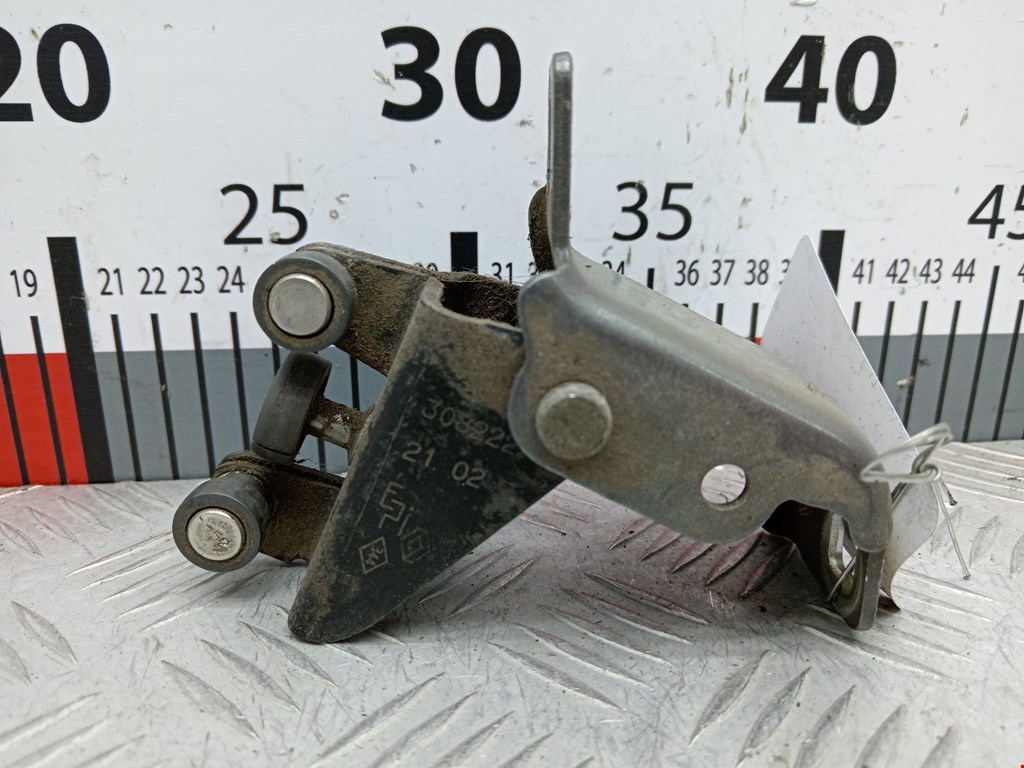 Ролик двери сдвижной (левый/правый средний верхний/нижний) RENAULT Kangoo 1997-2008