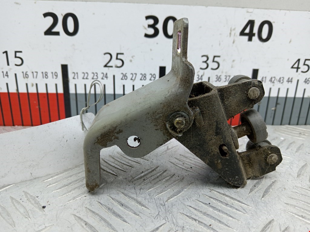 Ролик двери сдвижной (левый/правый средний верхний/нижний) RENAULT Kangoo 1997-2008