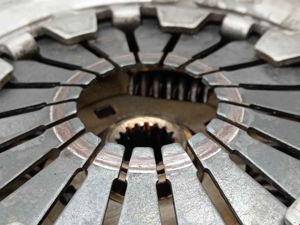 Маховик (демпфер сцепления) CHEVROLET Spark 2005-2010