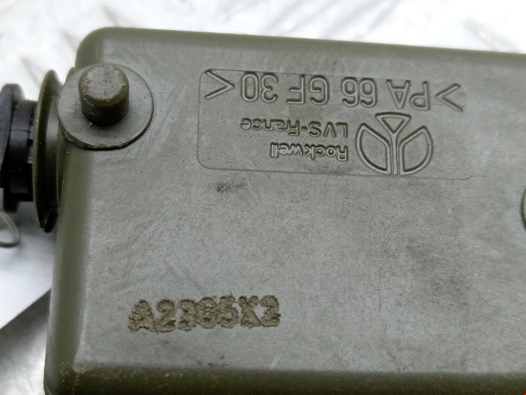 Активатор замка двери VOLKSWAGEN Polo III 1994-2001