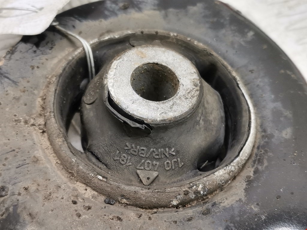 Рычаг передний левый SKODA Rapid 2012-2020