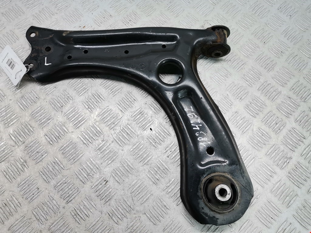 Рычаг передний левый SKODA Rapid 2012-2020