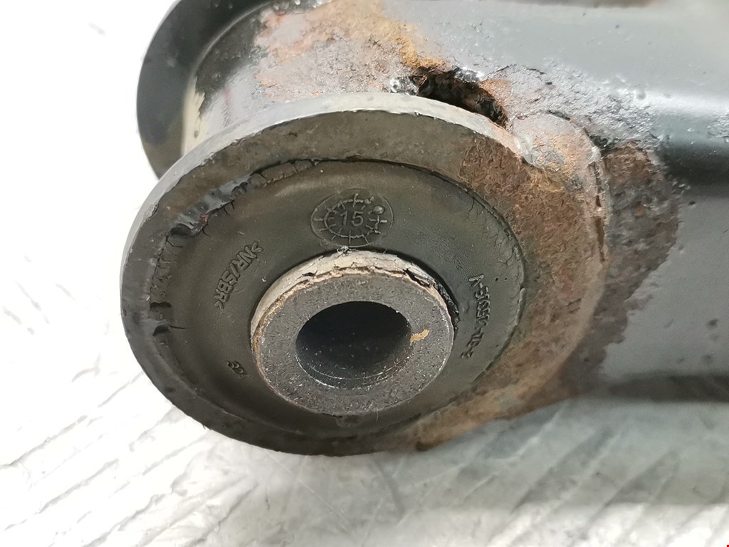 Рычаг передний левый SKODA Rapid 2012-2020