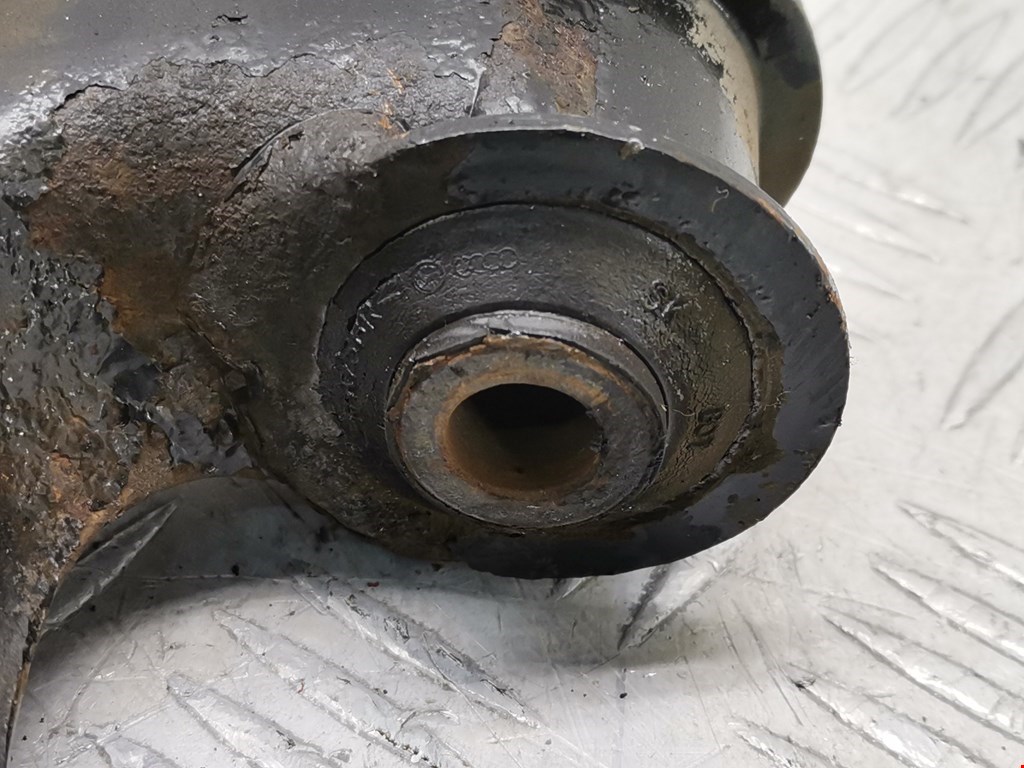 Рычаг передний левый SKODA Rapid 2012-2020