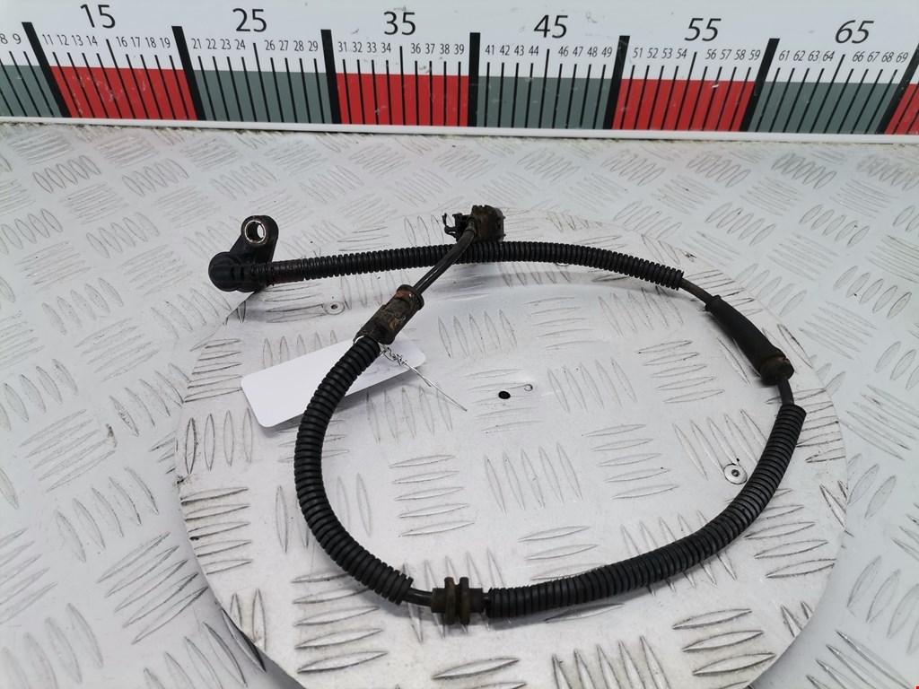 Датчик ABS задний левый HYUNDAI Grand Starex 2007-н.в.