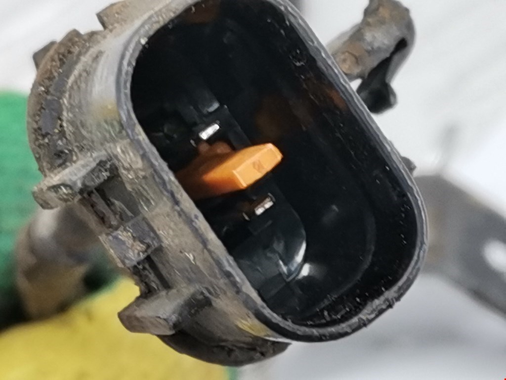 Датчик ABS задний левый HYUNDAI Grand Starex 2007-н.в.