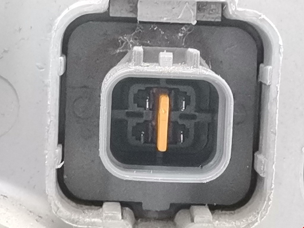 Фара левая KIA Carnival I 1999-2005