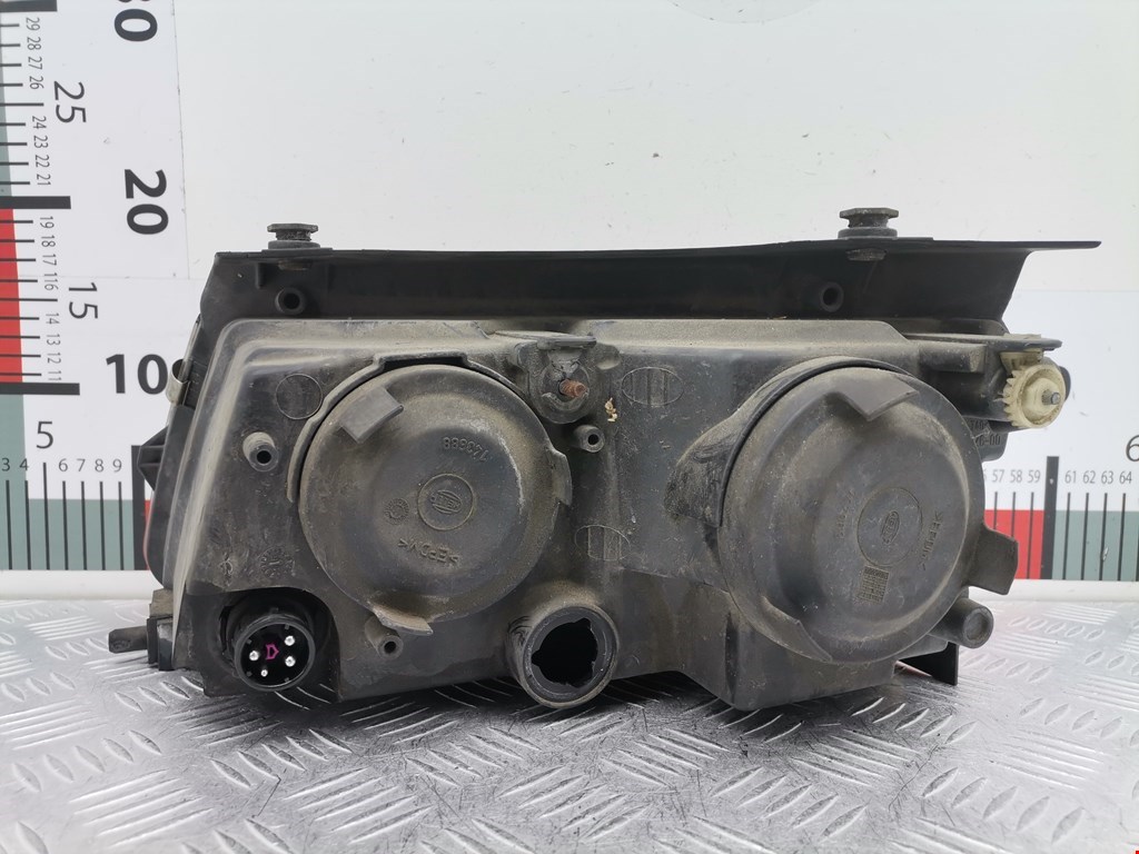 Фара правая VOLKSWAGEN Passat B5 1997-2005