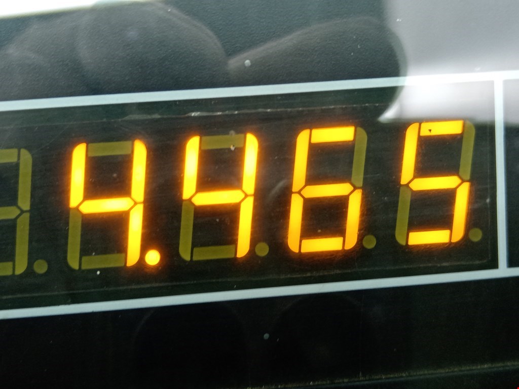 Стекло двери переднее левое CHRYSLER Voyager III GS 1995-2000