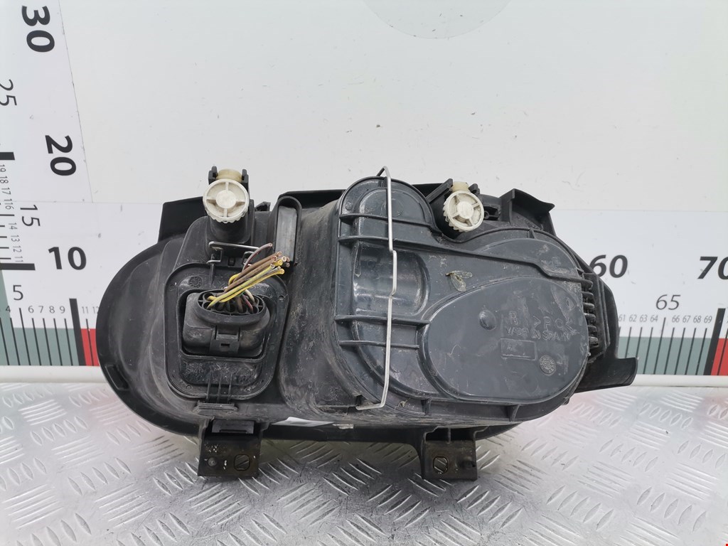 Фара правая VOLKSWAGEN Golf IV 1997-2003