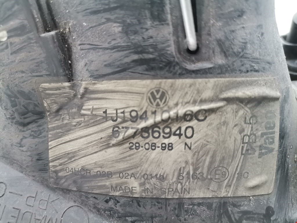 Фара правая VOLKSWAGEN Golf IV 1997-2003