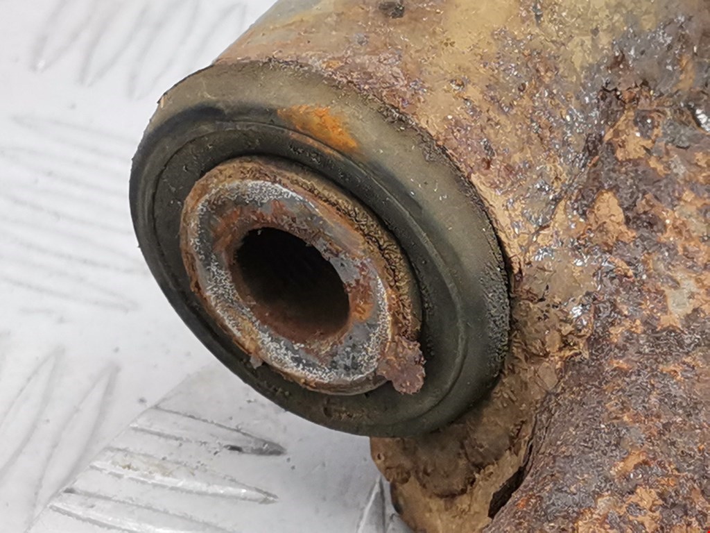 Рычаг передний правый FIAT Sedici 2005-2014