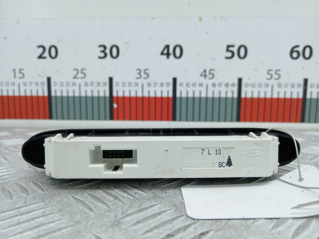 Часы FORD Mondeo II 1996-2000