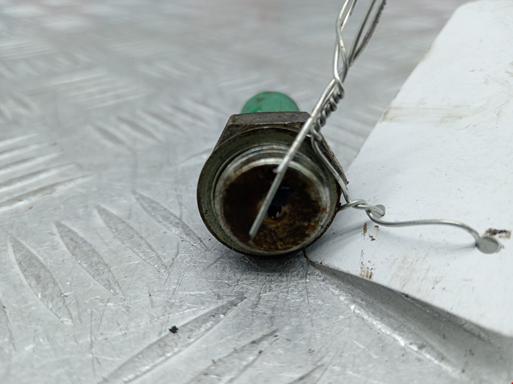 Датчик давления масла RENAULT Laguna 1993-2000