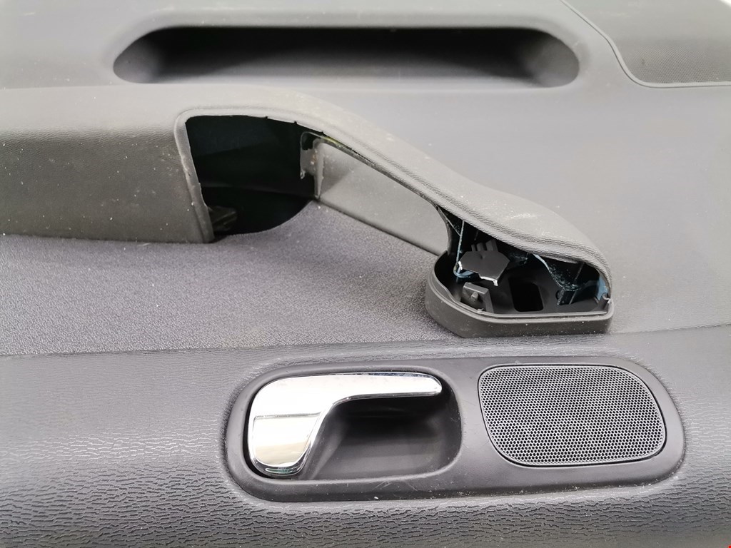 Обшивка двери передняя правая AUDI A3 8L 1996-2003