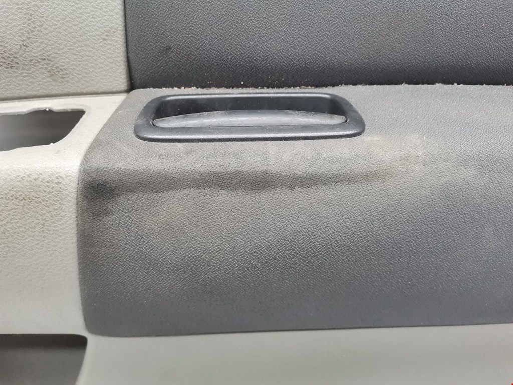 Обшивка двери передняя правая RENAULT Modus 2004-2012