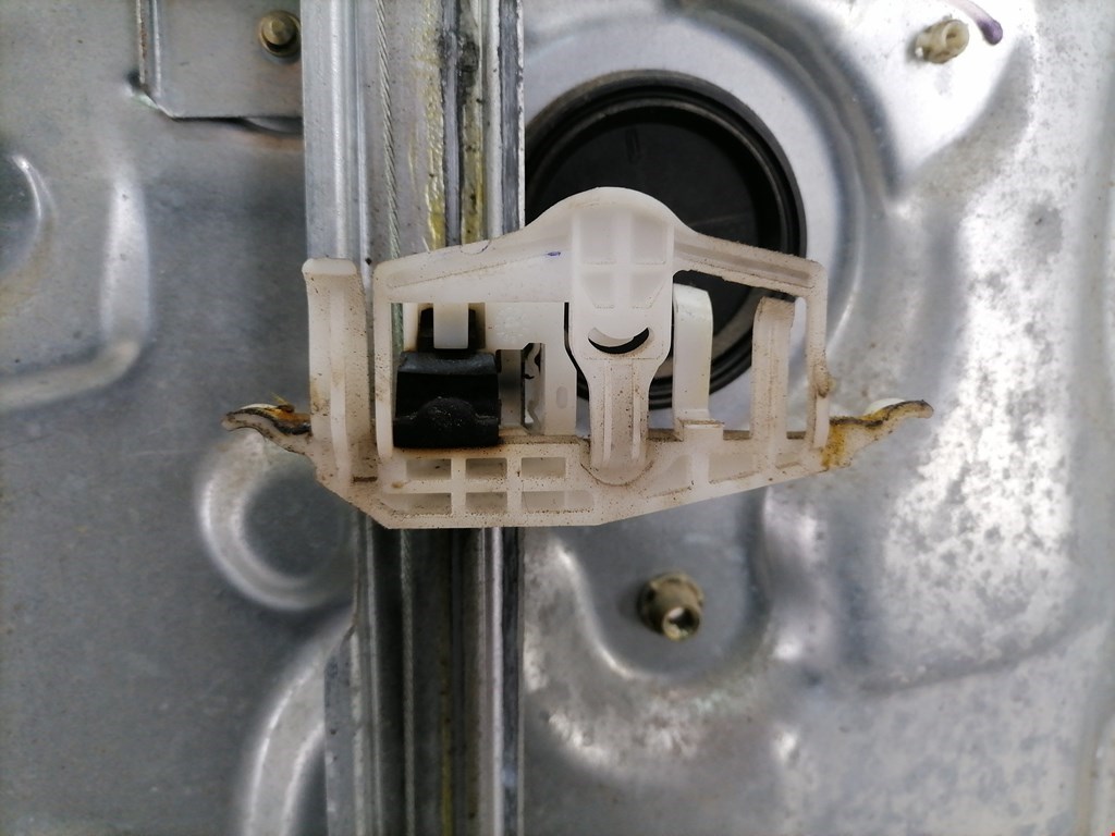 Стеклоподъемник задний левый FIAT Stilo 2001-2010