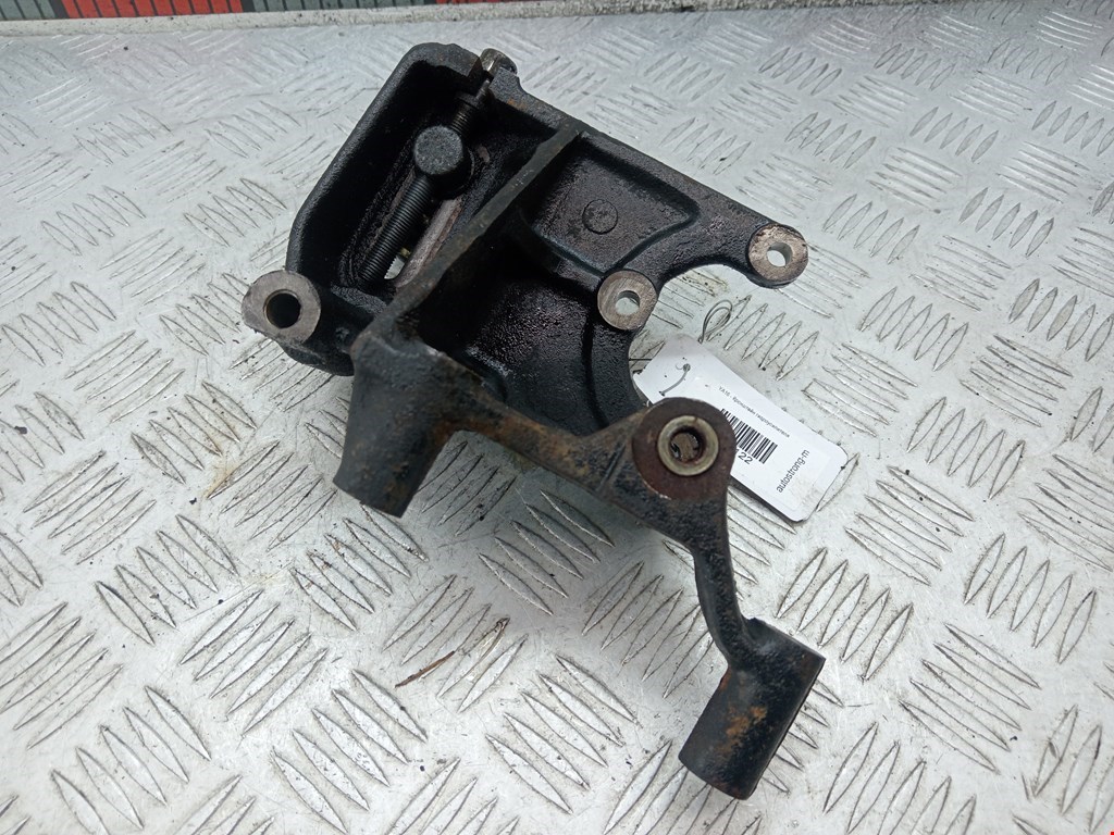 Кронштейн гидроусилителя MITSUBISHI Carisma 1995-1999