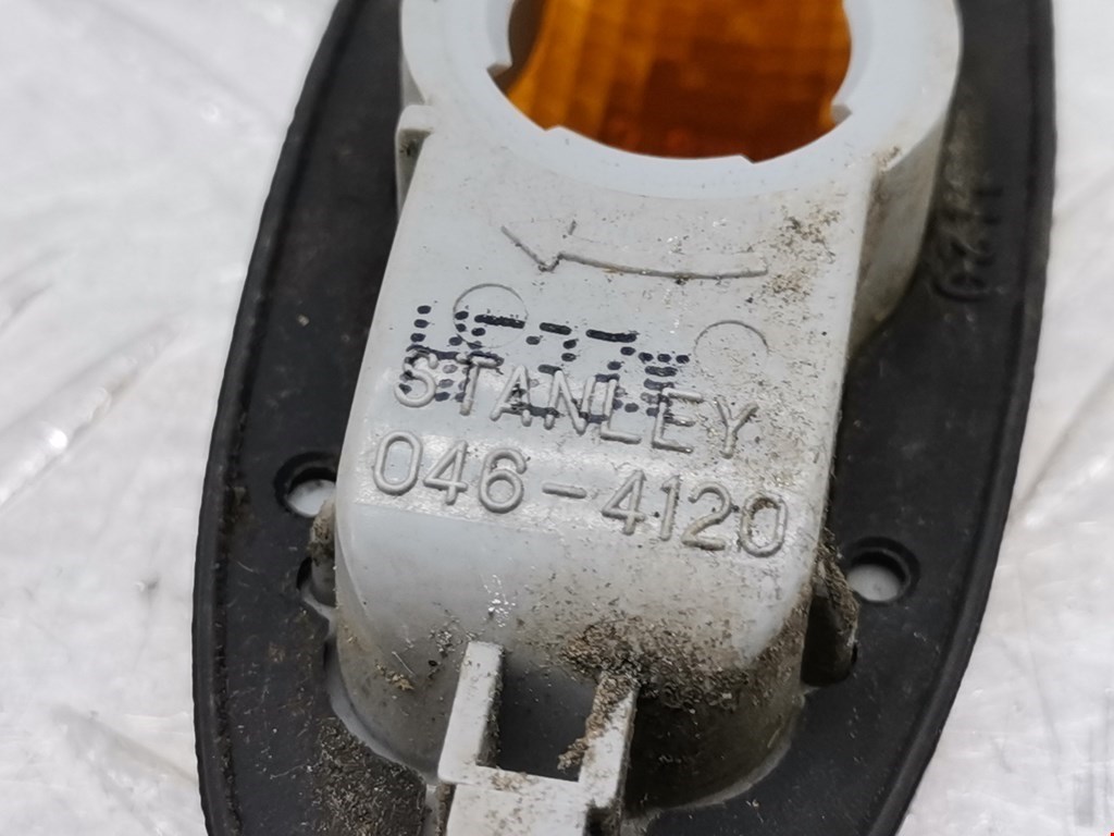 Повторитель на крыло MAZDA Demio DW 1996-2002