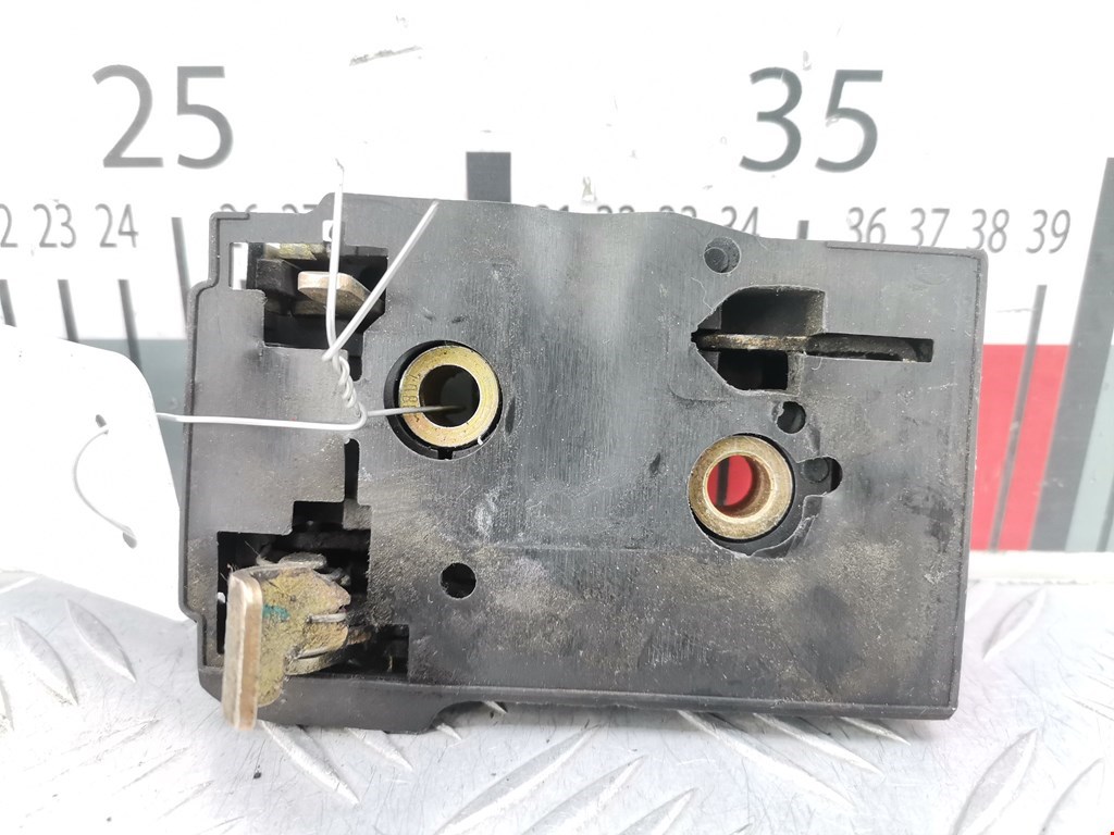 Замок двери задней правой VOLKSWAGEN Passat B3 1988-1993