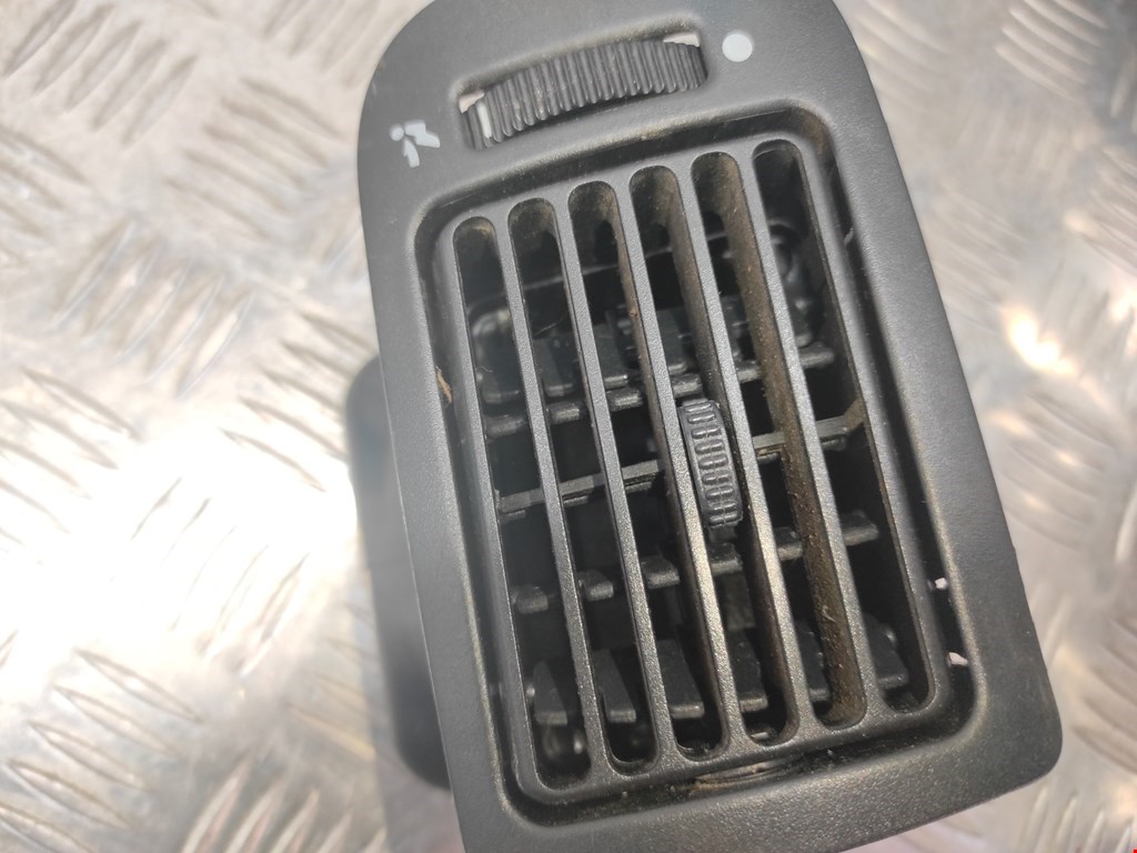 Дефлектор воздушный FIAT Palio 1996-2004