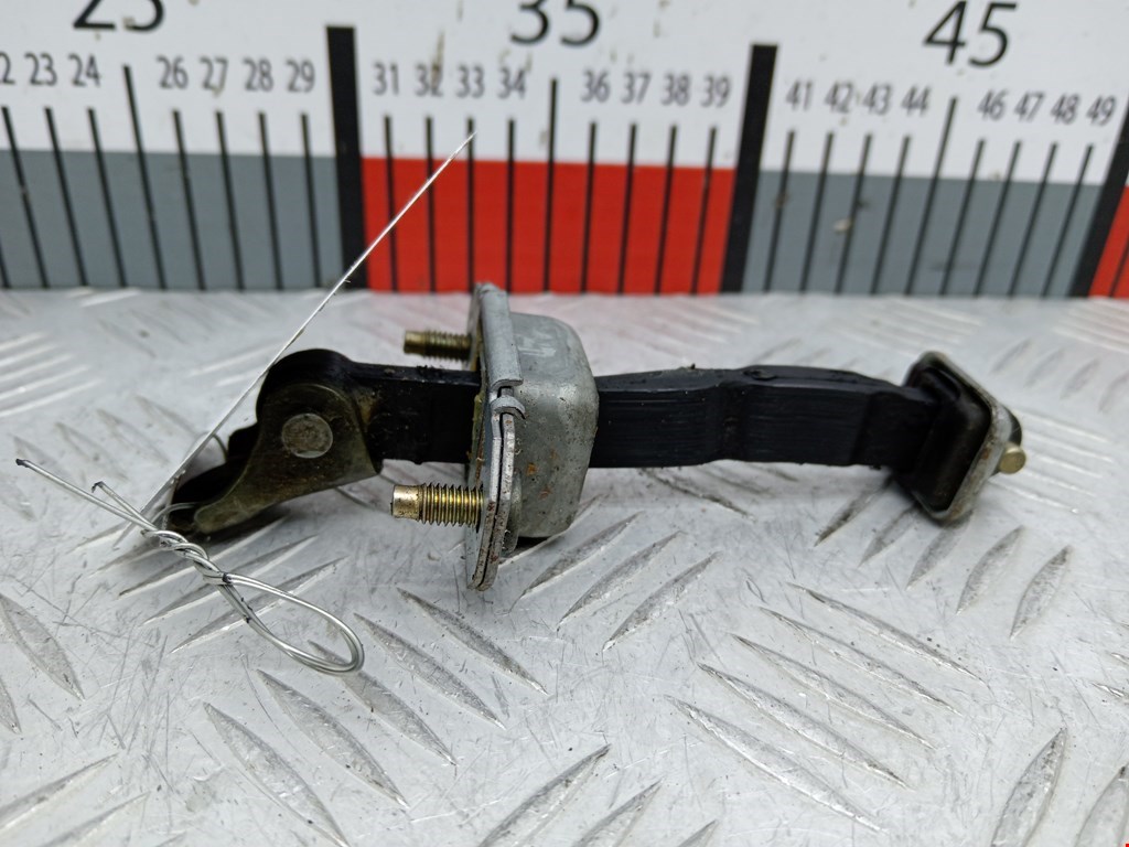 Ограничитель открывания двери SUBARU Forester I 1997-2002