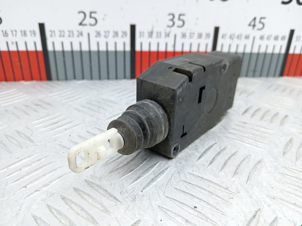 Активатор замка двери VOLVO V40 I 1995-2004