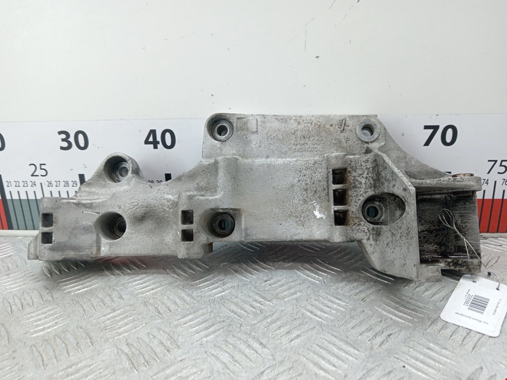Кронштейн генератора VOLKSWAGEN Bora 1998-2005
