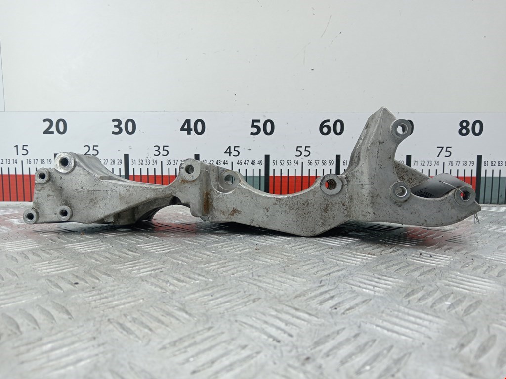 Кронштейн генератора VOLKSWAGEN Bora 1998-2005