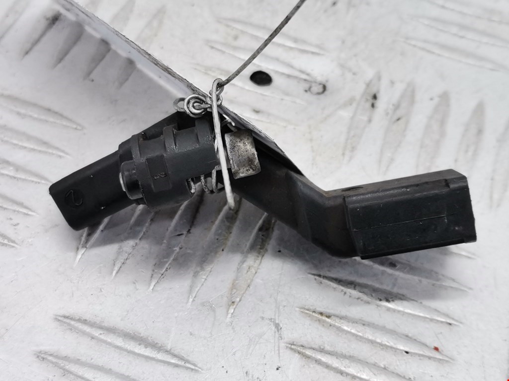 Датчик положения коленвала VOLKSWAGEN Golf V 2003-2009