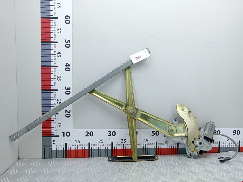 Стеклоподъемник передний правый KIA Carnival I 1999-2005