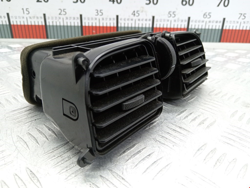 Дефлектор воздушный MITSUBISHI Carisma 1995-1999