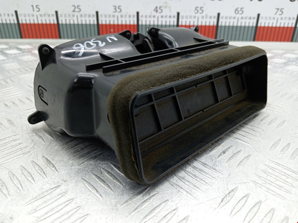 Дефлектор воздушный MITSUBISHI Carisma 1995-1999