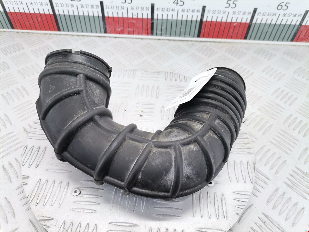 Патрубок воздушного фильтра FORD Fiesta 2001-2008