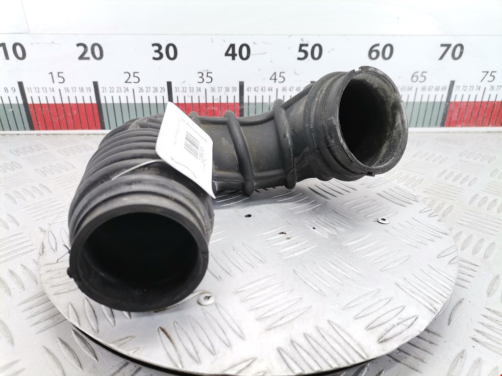 Патрубок воздушного фильтра FORD Fiesta 2001-2008