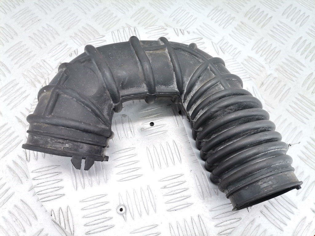 Патрубок воздушного фильтра FORD Fiesta 2001-2008