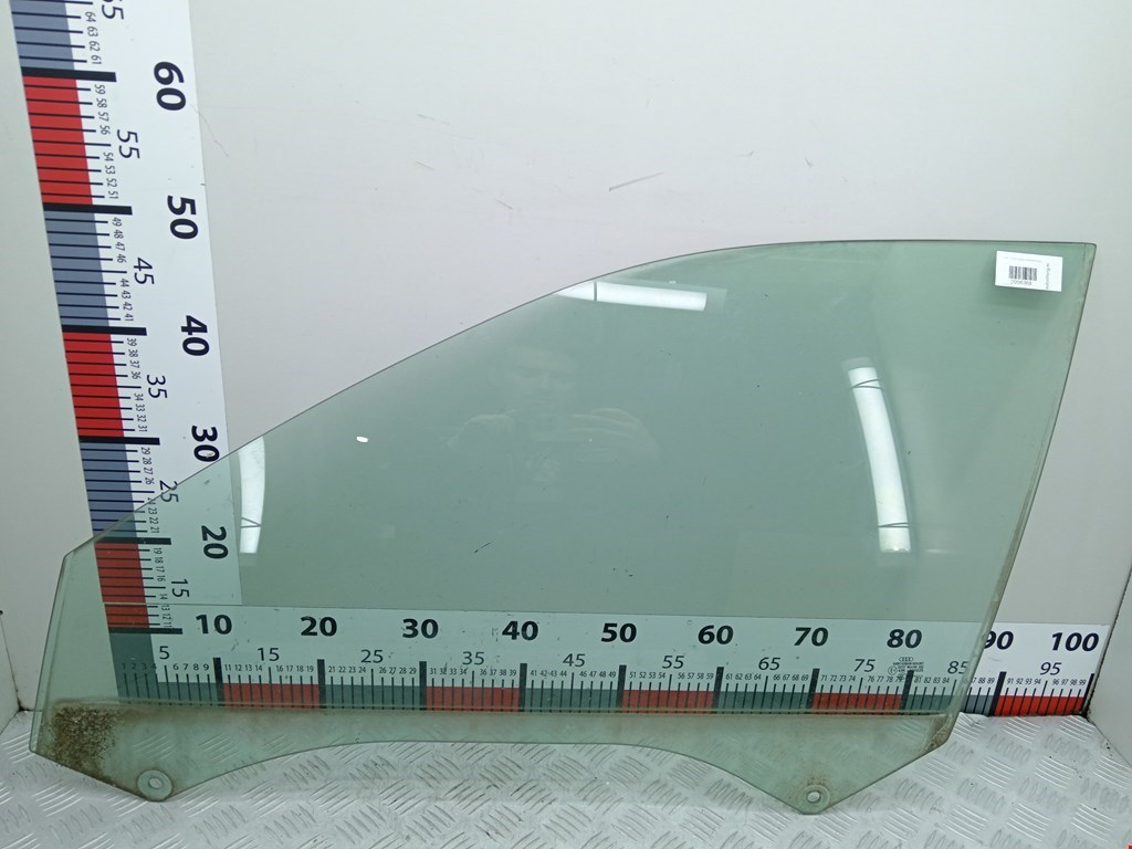 Стекло двери переднее левое AUDI A3 8L 1996-2003