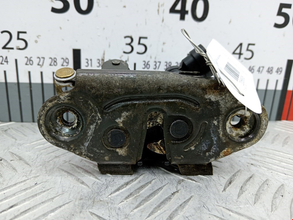 Замок багажника (крышки двери) CHRYSLER Voyager III GS 1995-2000