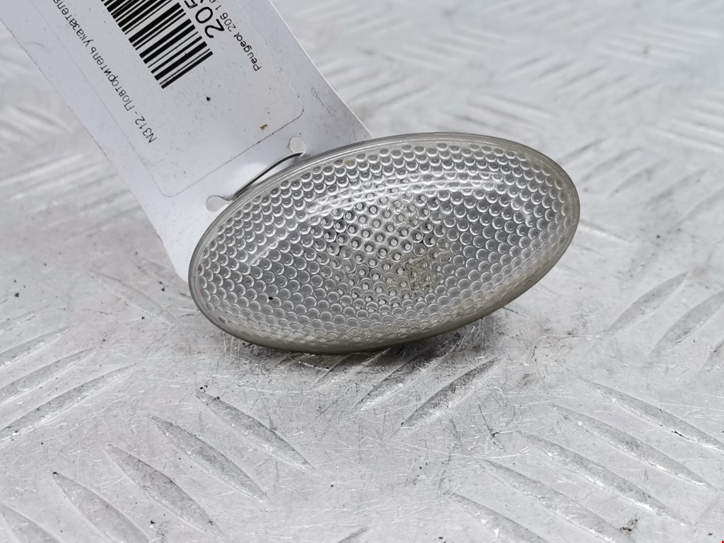 Повторитель указателя поворота правый Peugeot 206 (1998-2006)