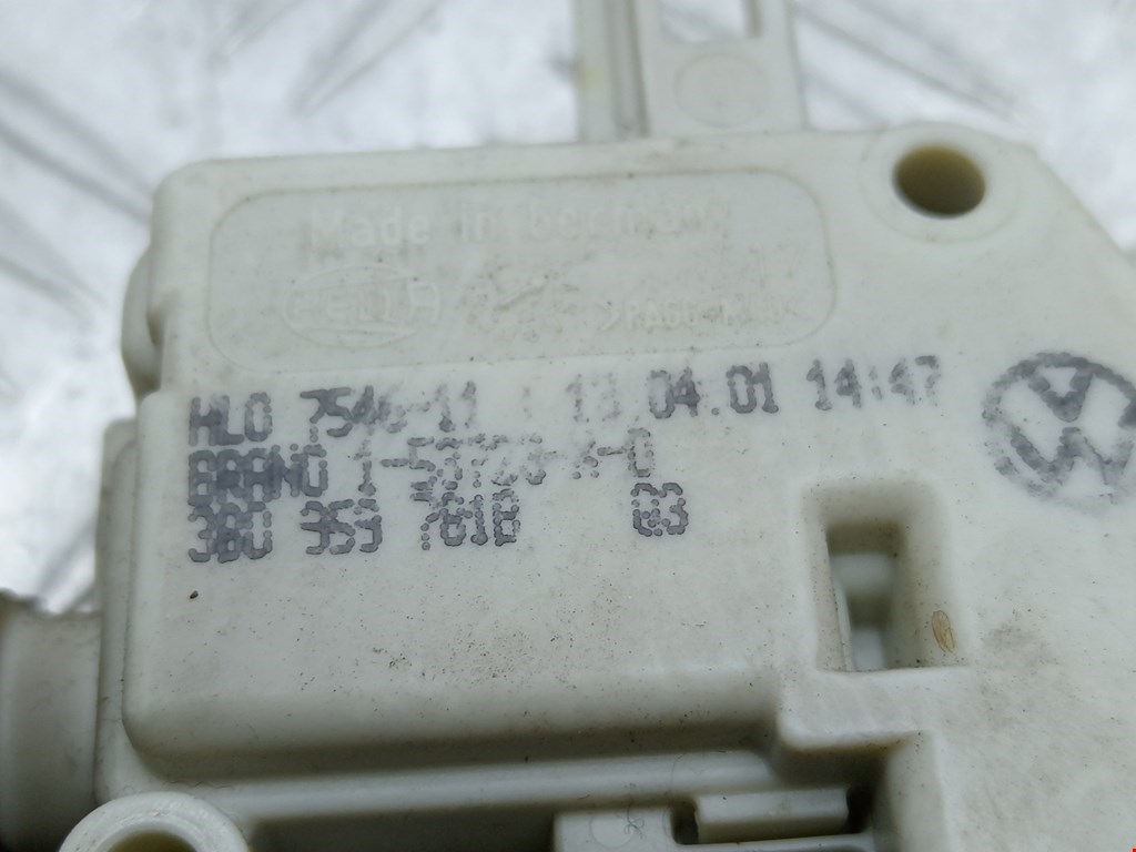 Активатор замка багажника SKODA Octavia A4 1U- 1997-2010