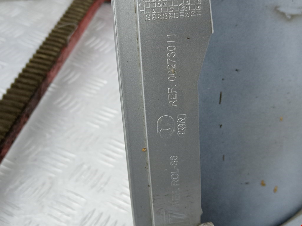 Крыло переднее левое RENAULT Clio 1998-2008